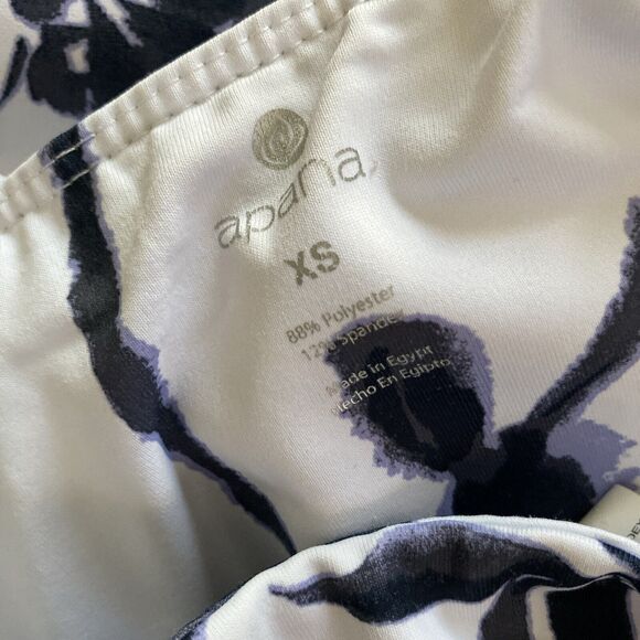 APANA Women's‎ Leggings XS Abstract Floral High Waist Capri - Picture 4 of 6